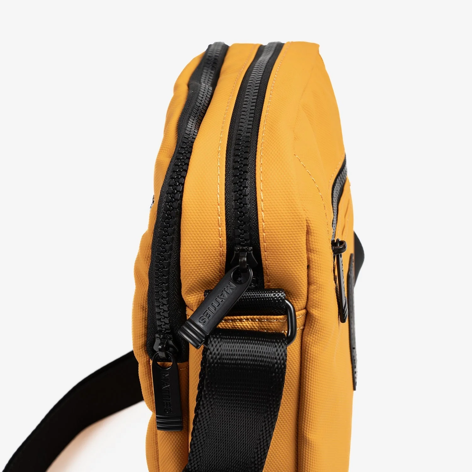 BOLSO BANDOLERA PARA HOMBRE, COLECCIÓN COATED NYLON. 21x26x07 cm - Image 8